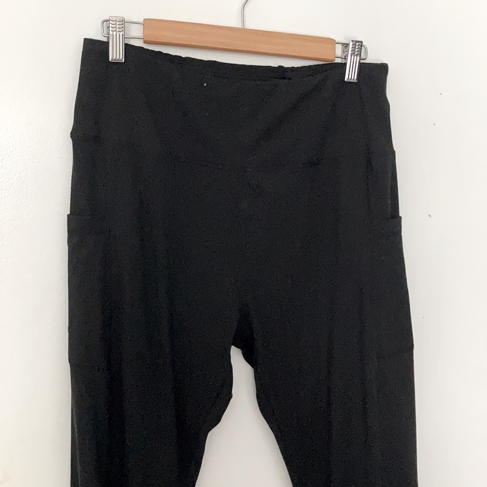 Black leggings